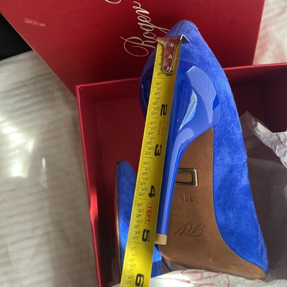 Roger Vivier women shoes - Picture 11 of 16